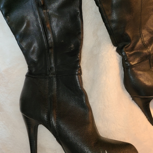 Over the knee boot - Picture 2 of 2